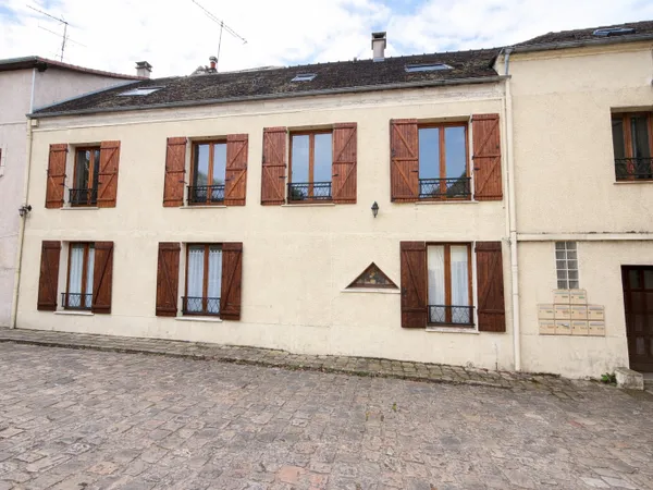 Appartement DUPLEX 4 pièces - parking- CENTRE-VILLE