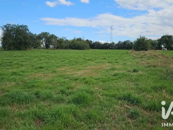 Terrain 9430 m²