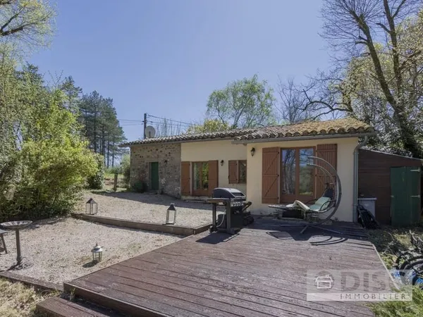 Charmante maison avec jardin et piscine