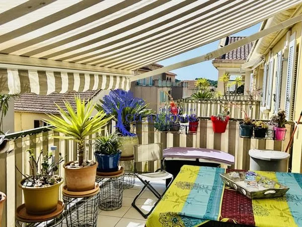 Résidence de standing T3 avec terrasse dernier étage centre