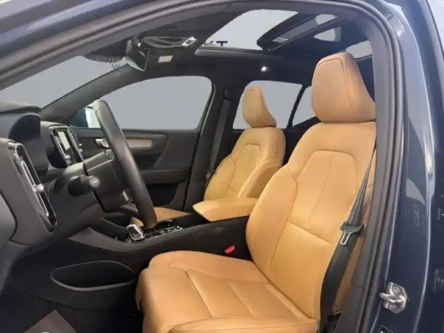 Volvo Xc40 t5 recharge 180 + 82ch inscription luxe dct 7 — photo 9