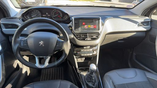 Peugeot 2008 Crossway 1.2 130.00 - Crossway – 2019 – 98297 km – Essence – Boîte Manuelle — photo 38