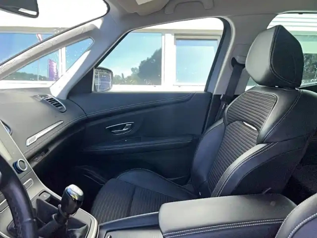 Renault Scenic tce 140 fap — photo 22