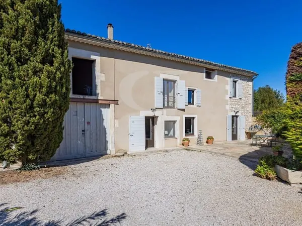 Magnifique mas de ville à Cabannes - Exclusivité