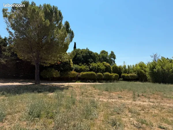 Terrain 610 m2