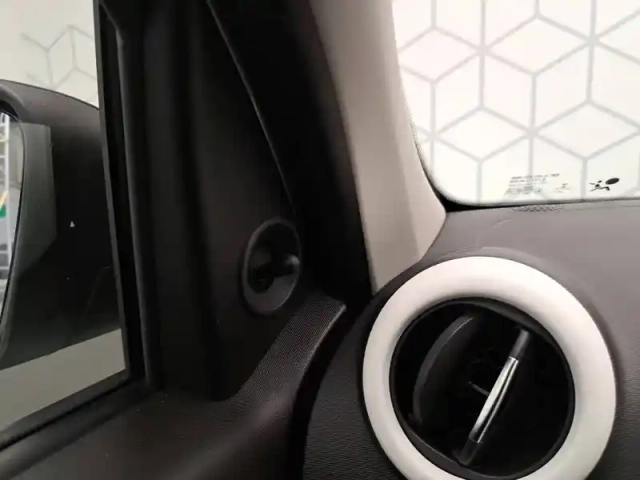 Renault Twingo iii sce 65 - 20 — photo 39