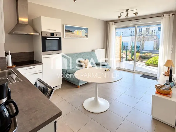 T2 + coin cabine + terrasse à 50 m de la mer
