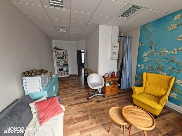 À louer, cabinet professionnel de 23m2 à Cognin, 73160