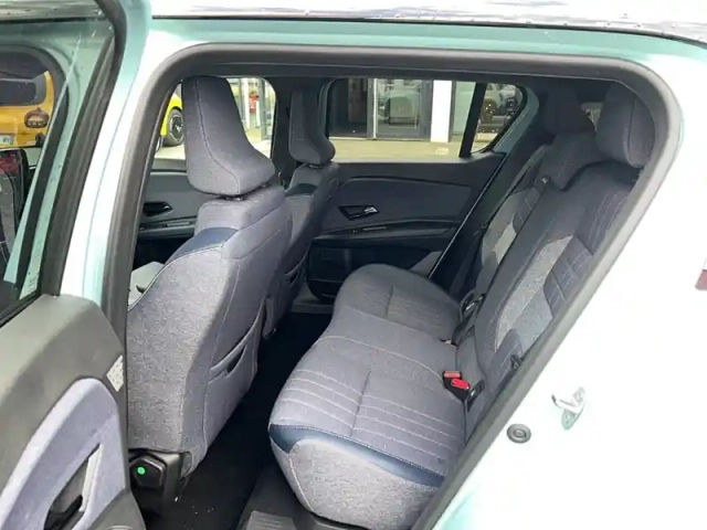 Renault 4 renault  e-tech electrique 150 ch autonomie confort — photo 17
