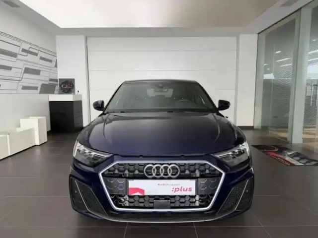 Audi A1 sportback 30 tfsi 116ch s line s tronic 7 — photo 2