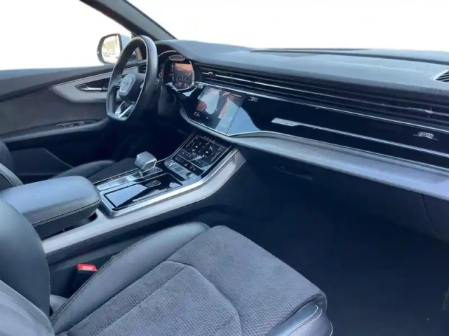 Audi Q8 50 tdi 286 tiptronic 8 quattro — photo 12
