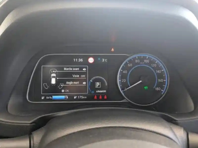 Nissan Leaf 150ch 40kwh acenta 22 — photo 5