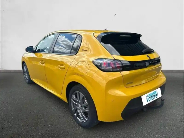 Peugeot 208 puretech 100 s&amp;s bvm6 — photo 7