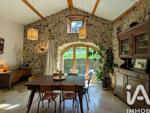 Maison 4 pièces 134 m²