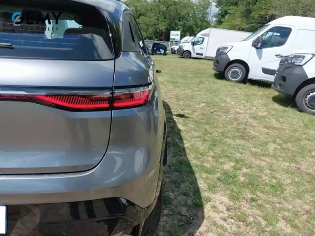 Renault Megane e-tech ev60 220 ch super charge — photo 12