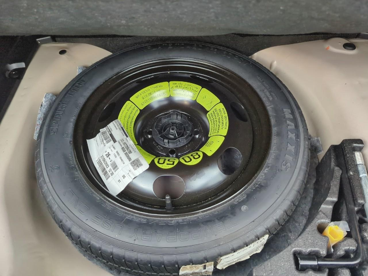 Peugeot 2008 puretech 100 s&s bvm6 active pack — photo 18