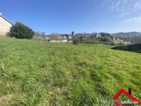 Terrain 1589 m² Voutezac