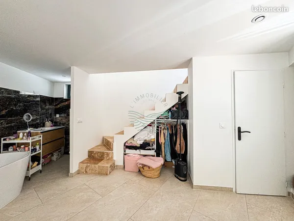 Maison indépendante et atypique entièrement rénovée