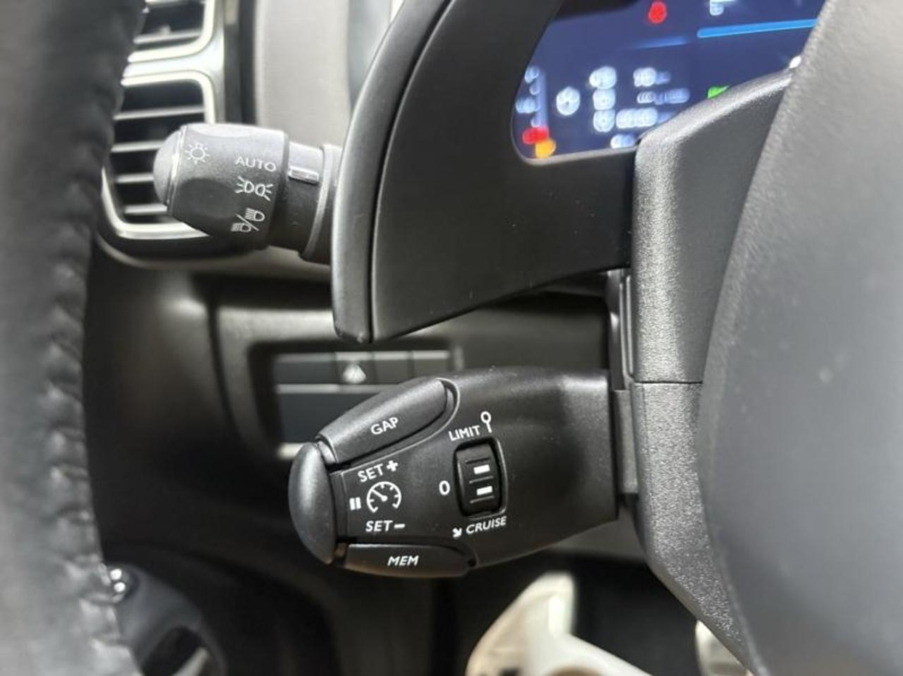 Citroën C5 Aircross bluehdi 130ch s&s shine eat8 e6.d — photo 18