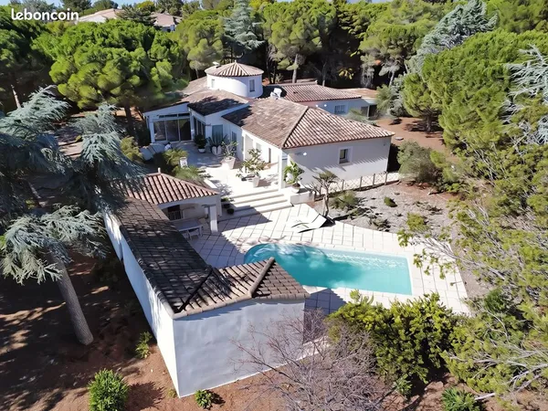 Maison 9 pièces 243 m2
