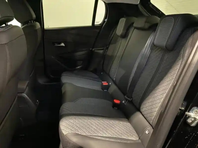 Peugeot 208 1.2 100ch allure — photo 15