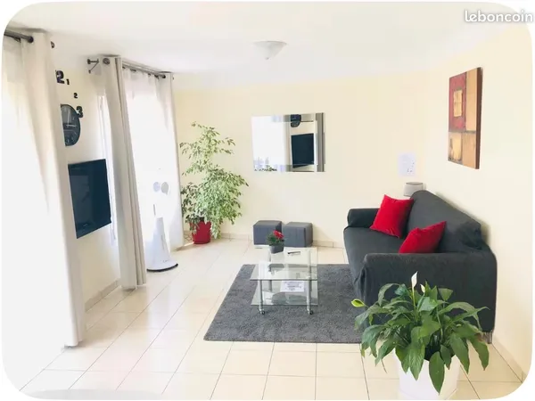APPARTEMENT_MEUBLE 3 pièces Parc de Paisy (proche Perly)
