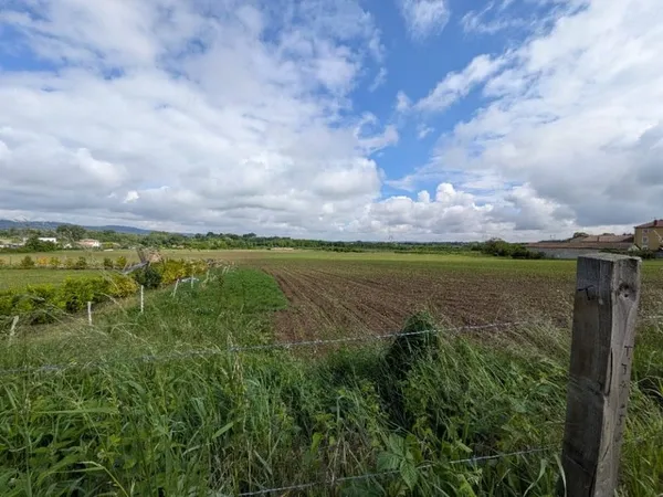 Terrain 520 m²