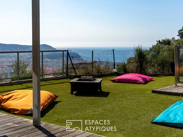 Appartement contemporain et bain de soleil suspendu face à la mer- Nice