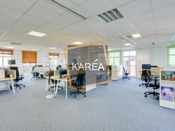 Bureaux 3590 m²