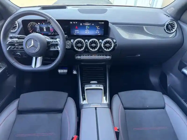 Mercedes Gla 200 d amg line — photo 8