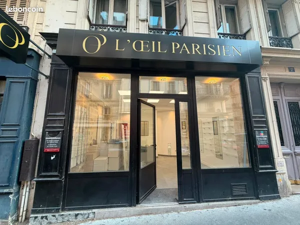 À céder : droit au bail + installation complète d'un magasin d'optique clé en main - Paris 8e 30M2