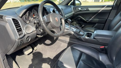 Porsche Cayenne 4.2 TD V8 382 4X4 Tiptronic 8 - S – 2013 – 149184 km – Diesel – Boîte Automatique — photo 34