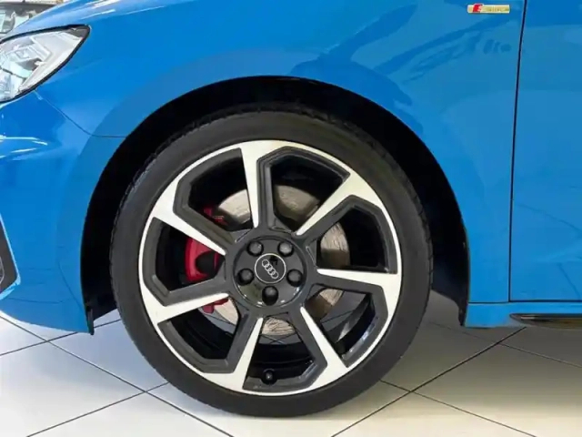 Audi A1 30 tfsi 1.0 116 s line s-troni — photo 9