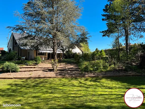 Propriété 7 pièces 196 m²
