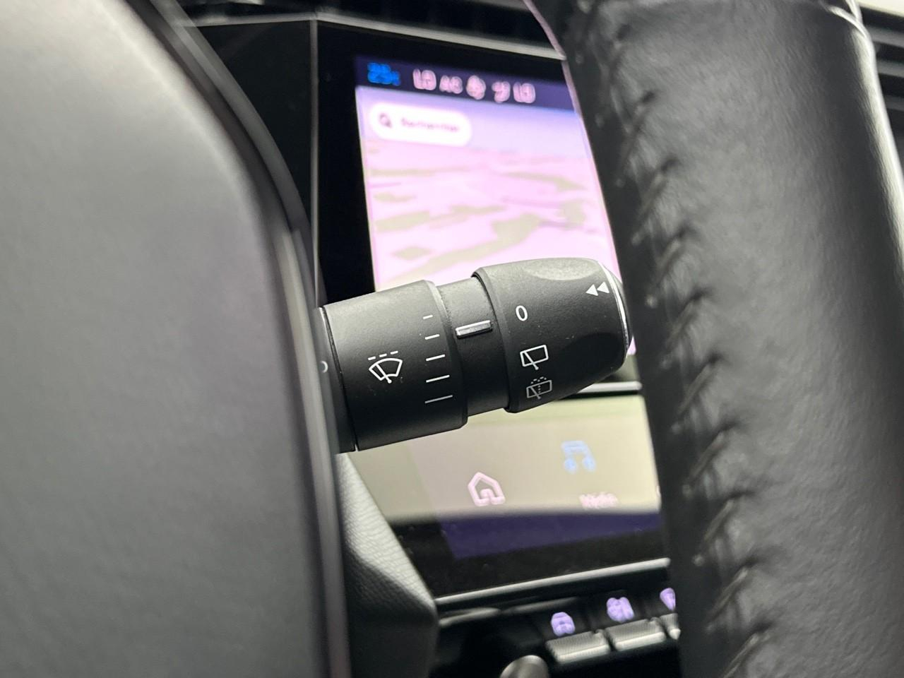 Peugeot 308 phev 180 e-eat8 allure pack — photo 21