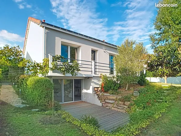 Maison 7 pièces 174 m²