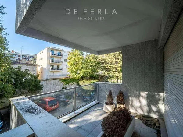Appartement 8 pièces 186 m²