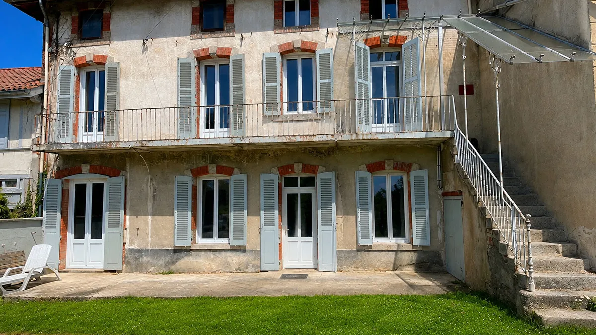 Photo 1