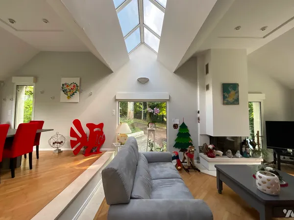 Maison 7 pièces 194 m²