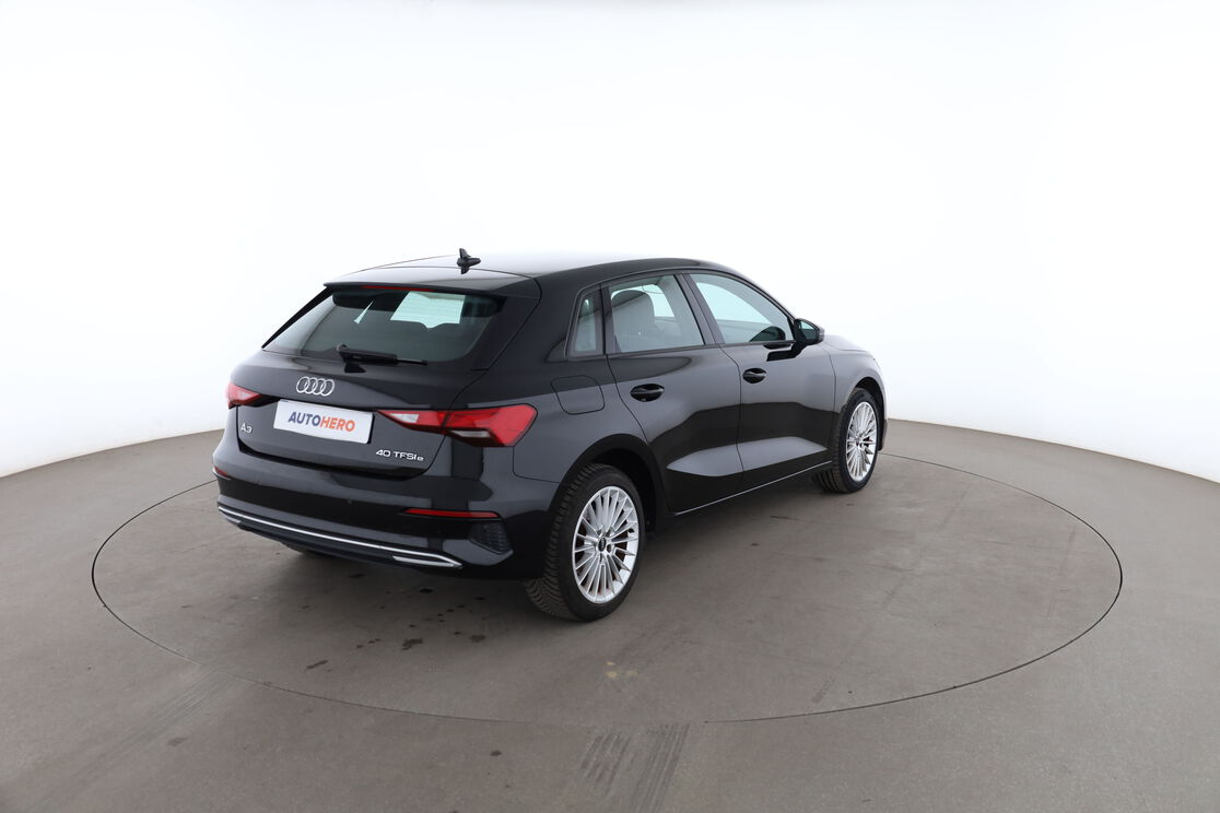Audi A3 Sportback 40 TFSIe S Tronic — photo 5
