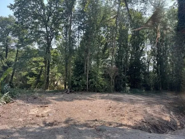 Terrain 632 m²