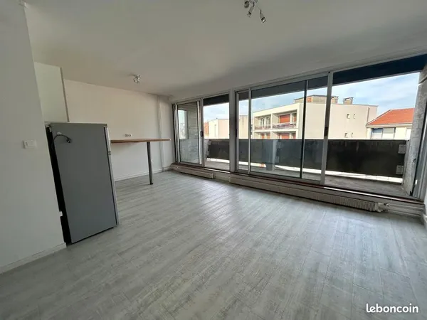 Studio 1 pièce 28 m²