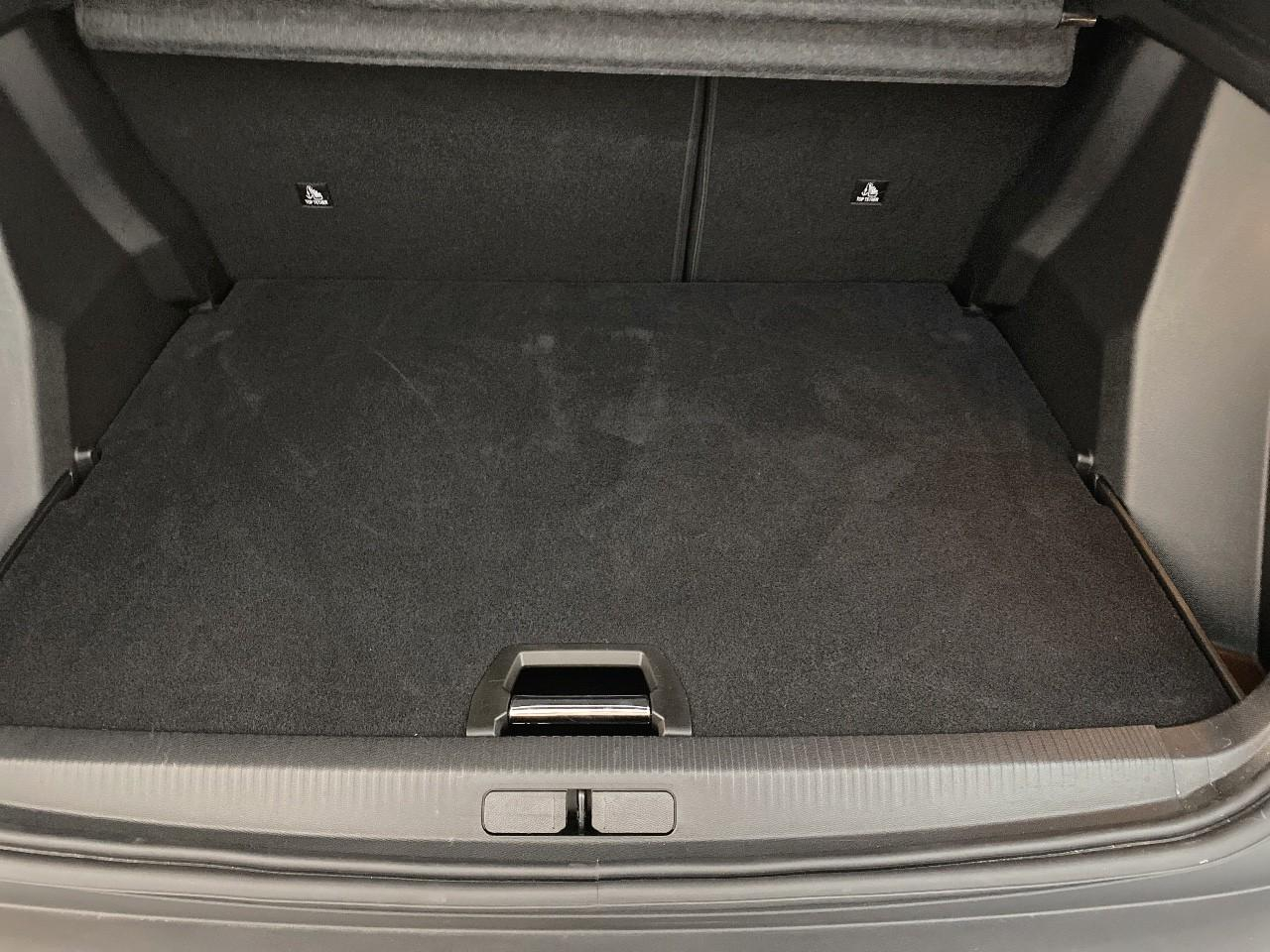 Peugeot 2008 hybrid 145 ch e-dcs6 allure — photo 6