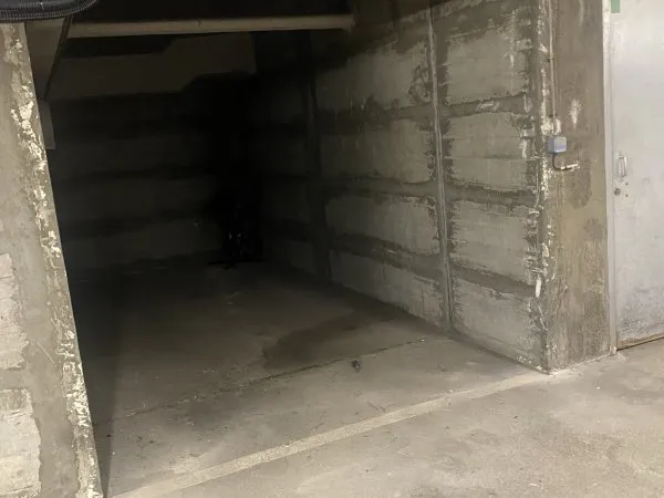 Vends Box/Parking