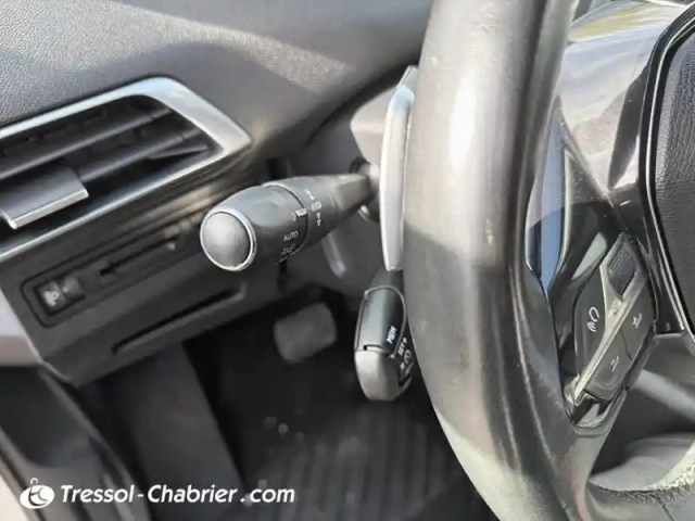 Peugeot 3008 1.6 thp 165ch s&amp;s eat6 allure — photo 17