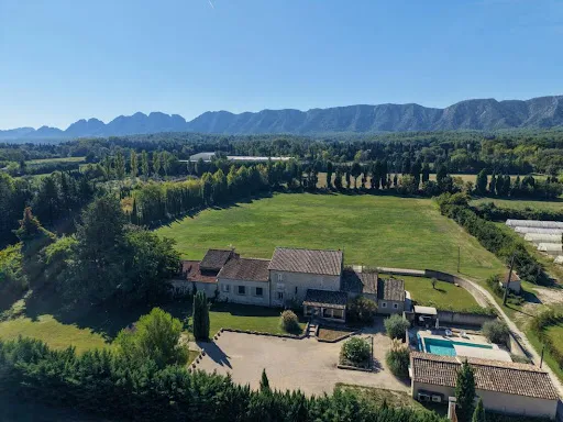 Mas provençal 11 pièces 360 m²