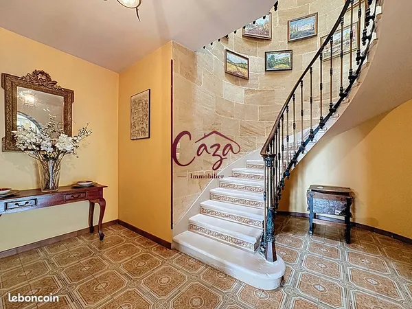 Maison 8 pièces 400 m²