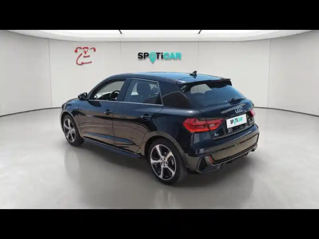 Audi A1 sportback 30 tfsi 110ch s line — photo 3