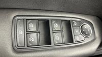 Renault Captur 1.0 TCe 90ch Business — photo 31