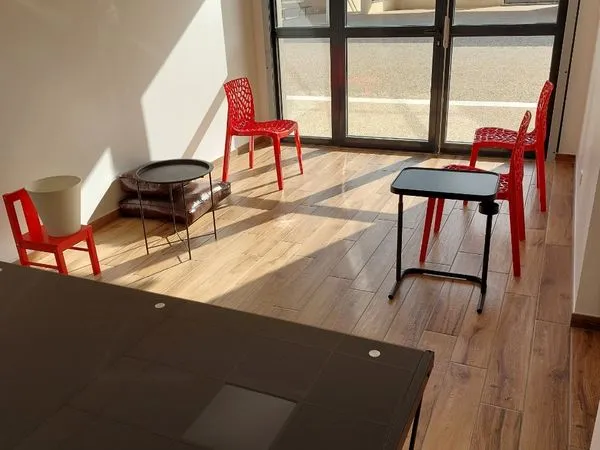 Local bureau 30m2